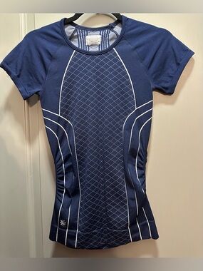 Athleta Size XS Navy Blue/White Workout Top EUC